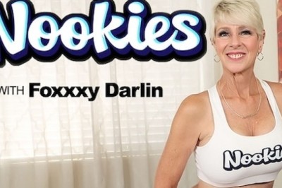 GILF Foxxxy Darlin Lives Up to Her Name & Then Some on Nookies
