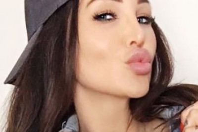 Sweet Babe: Helen De Muro Instagram Girl of the Day